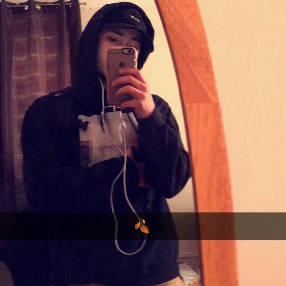 Meet your Posher, Matthew - Picture 1 of 1